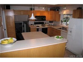 Photo 2:  in VICTORIA: SE High Quadra House for sale (Saanich East)  : MLS®# 379913