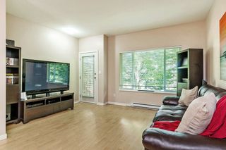 Photo 2: 22 18701 66 Avenue in Surrey: Cloverdale BC Townhouse for sale in "Encore at Hillcrest" (Cloverdale)  : MLS®# R2372579
