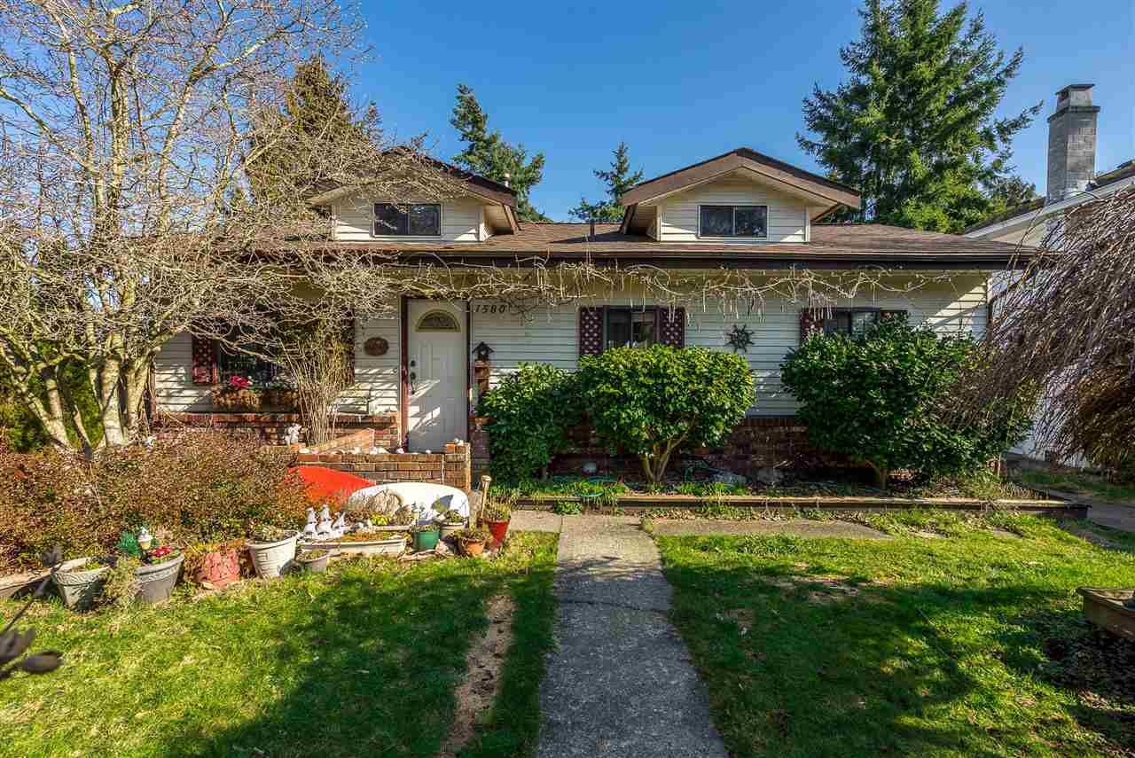 Main Photo: 1580 LEE Street: White Rock House for sale in "White Rock" (South Surrey White Rock)  : MLS®# R2452357
