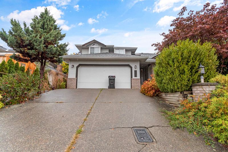 FEATURED LISTING: 31149 KINGFISHER Place Abbotsford