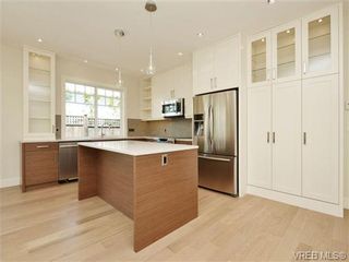 Photo 10: 3 2340 Oakville Ave in VICTORIA: Si Sidney South-East Row/Townhouse for sale (Sidney)  : MLS®# 711211
