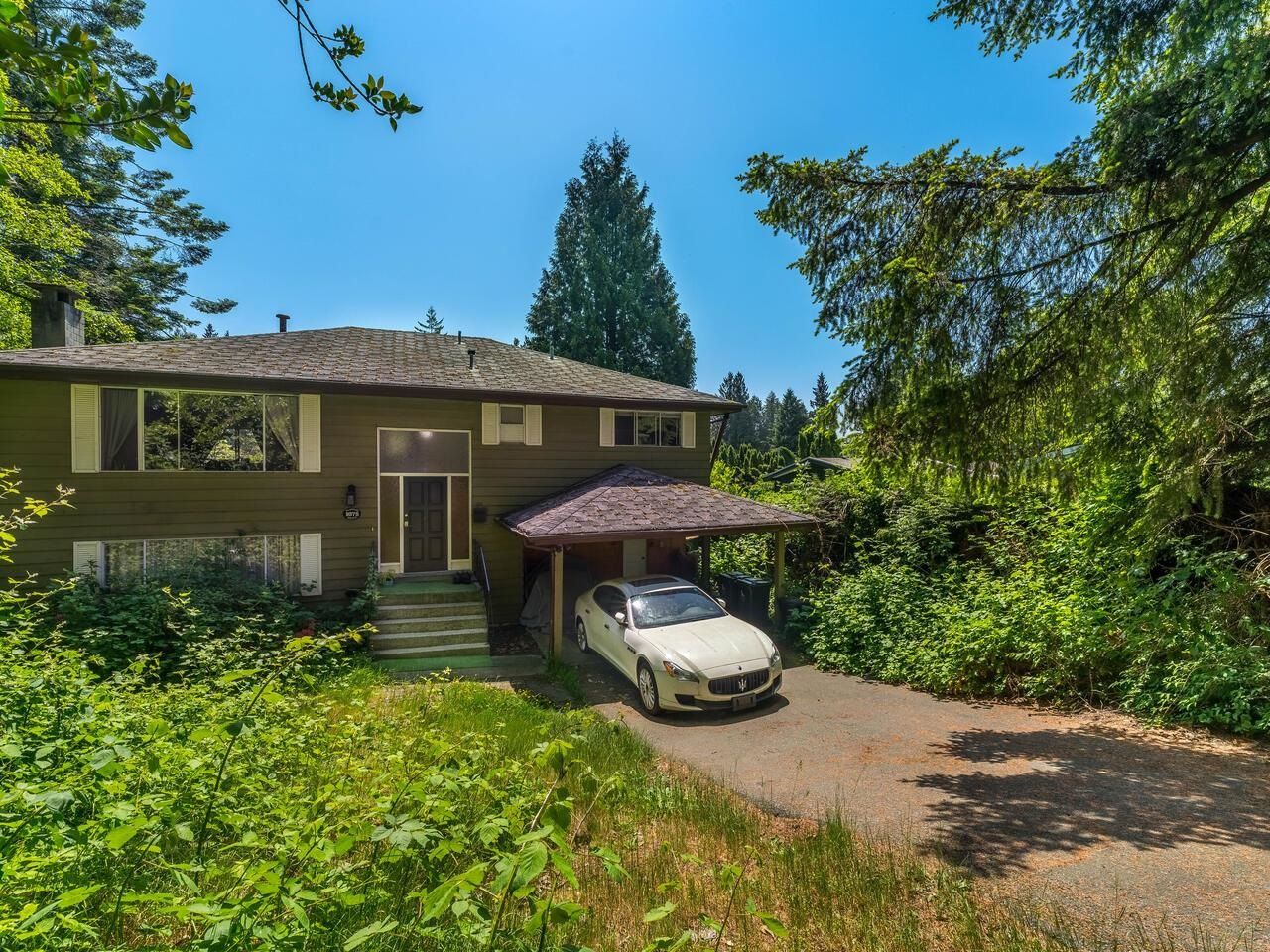 Main Photo: 1375 PLATEAU Drive in North Vancouver: Pemberton Heights House for sale : MLS®# R2813075