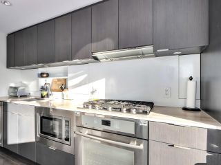 Photo 9: 607 161 E 1ST Avenue in Vancouver: Mount Pleasant VE Condo for sale in "Block 100" (Vancouver East)  : MLS®# R2841851
