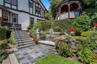 Photo 35: 1926 Crescent Rd in Oak Bay: OB Gonzales House for sale : MLS®# 962134