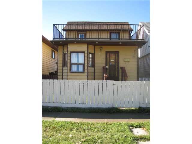 Main Photo: 123 18 Avenue NW in CALGARY: Tuxedo Residential Detached Single Family for sale (Calgary)  : MLS®# C3537596