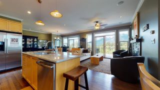 Photo 5: 4 2662 RHUM & EIGG Drive in Squamish: Garibaldi Highlands House for sale : MLS®# R2577127