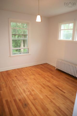 Photo 5: 32 Union Street in Liverpool: 406-Queens County Residential for sale (South Shore)  : MLS®# 202120337