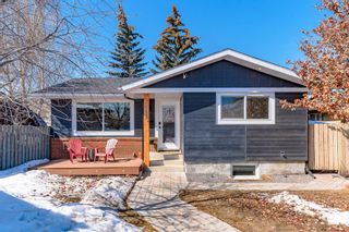 Photo 1: 112 Ranchview Court NW in Calgary: Ranchlands Detached for sale : MLS®# A2111239