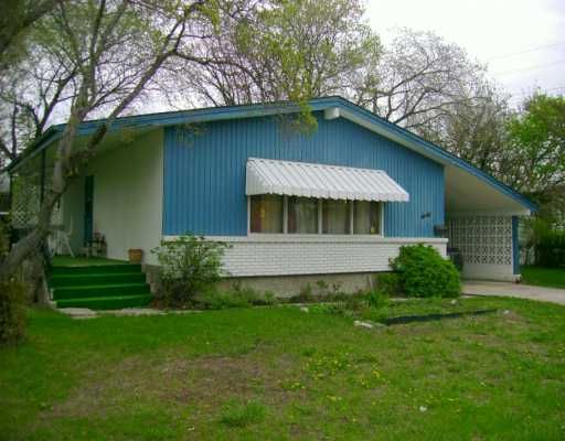 Main Photo: 60 JOLLIETT Crescent in WINNIPEG: Westwood / Crestview Single Family Detached for sale (West Winnipeg)  : MLS®# 2707198