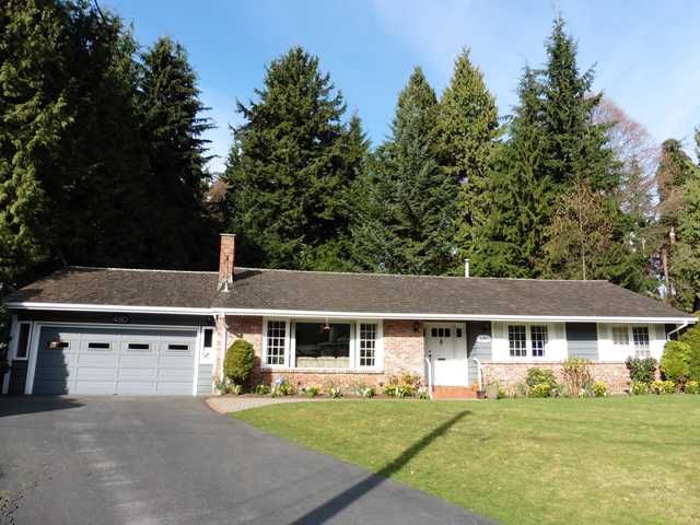 Main Photo: 480 SILVERDALE Place in North Vancouver: Upper Delbrook House for sale : MLS®# V1109591