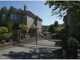 Photo 2: 1534 BEST Street: White Rock Townhouse for sale in "The Courtyards" (South Surrey White Rock)  : MLS®# F1316341