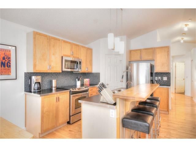 Photo 9: Photos: 670 EVERMEADOW Road SW in Calgary: Evergreen House for sale : MLS®# C4041129