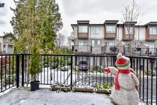 Photo 8: 118 5888 144 Street in Surrey: Sullivan Station Townhouse for sale in "One144" : MLS®# R2228872
