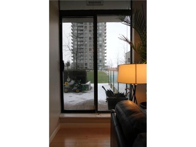 Photo 8: Photos: 301 2345 MADISON Avenue in Burnaby: Brentwood Park Condo for sale in "OMA I" (Burnaby North)  : MLS®# V871037