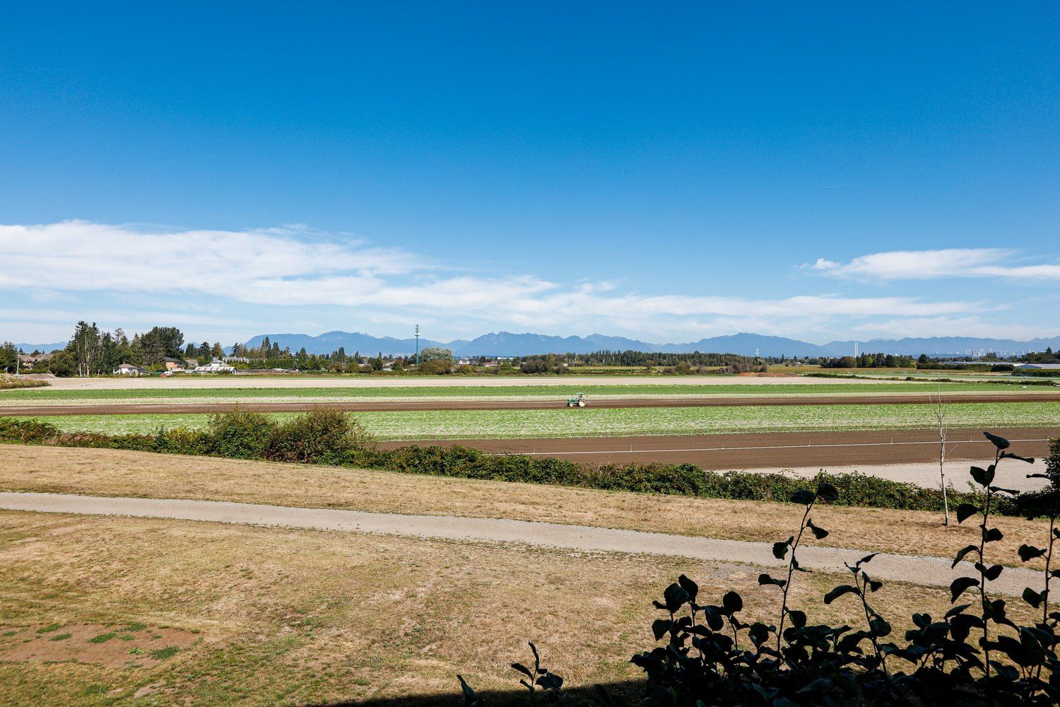 Main Photo: 204 6233 LONDON Road in Richmond: Steveston South Condo for sale in "LONDON STATION 1" : MLS®# R2404528