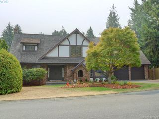 Photo 1: 2314 Greenlands Rd in VICTORIA: SE Arbutus House for sale (Saanich East)  : MLS®# 795675