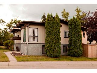 Photo 15: 229 QUEENSLAND Drive SE in Calgary: Queensland House for sale : MLS®# C4022795
