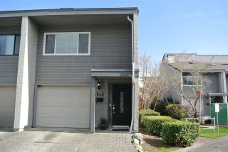 Photo 18: 4846 TURNBUCKLE Wynd in Delta: Ladner Elementary Townhouse for sale in "HARBOURSIDE" (Ladner)  : MLS®# R2351171
