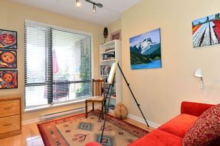 Photo 17: 304 1551 FOSTER Street: White Rock Condo for sale in "Sussex House" (South Surrey White Rock)  : MLS®# R2091761