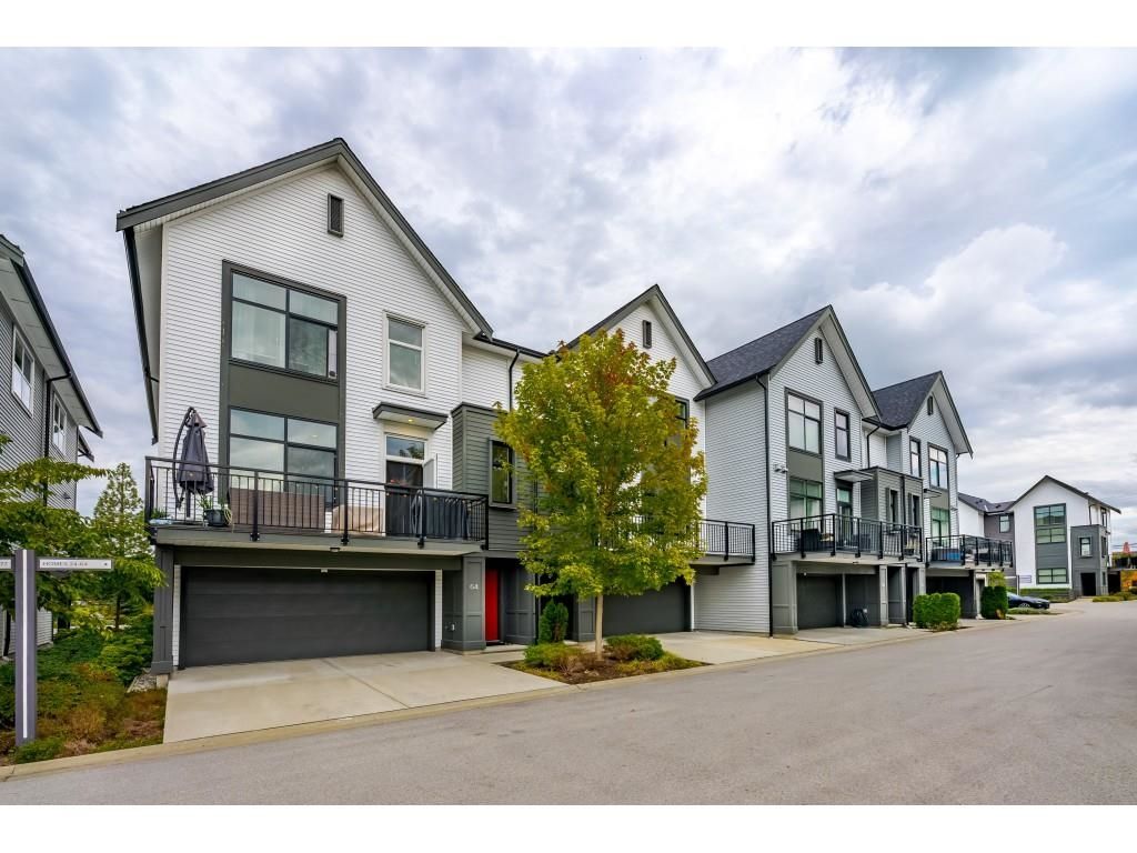 Main Photo: 64 17555 57A Avenue in Surrey: Cloverdale BC Townhouse for sale in "Hawthorne" (Cloverdale)  : MLS®# R2622213