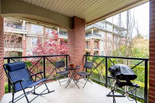 Photo 1: 207 1787 154 Street in Surrey: King George Corridor Condo for sale in "Madison" (South Surrey White Rock)  : MLS®# R2871697