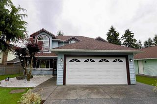 Photo 2: 15676 84A Avenue in Surrey: Fleetwood Tynehead House for sale in "FLEETWOOD" : MLS®# R2090516