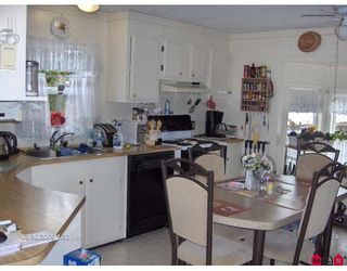 Photo 3: 16 10221 WILSON Road in Mission: Mission-West Manufactured Home for sale in "TRIPLE CREEK ESTATES" : MLS®# F2906701