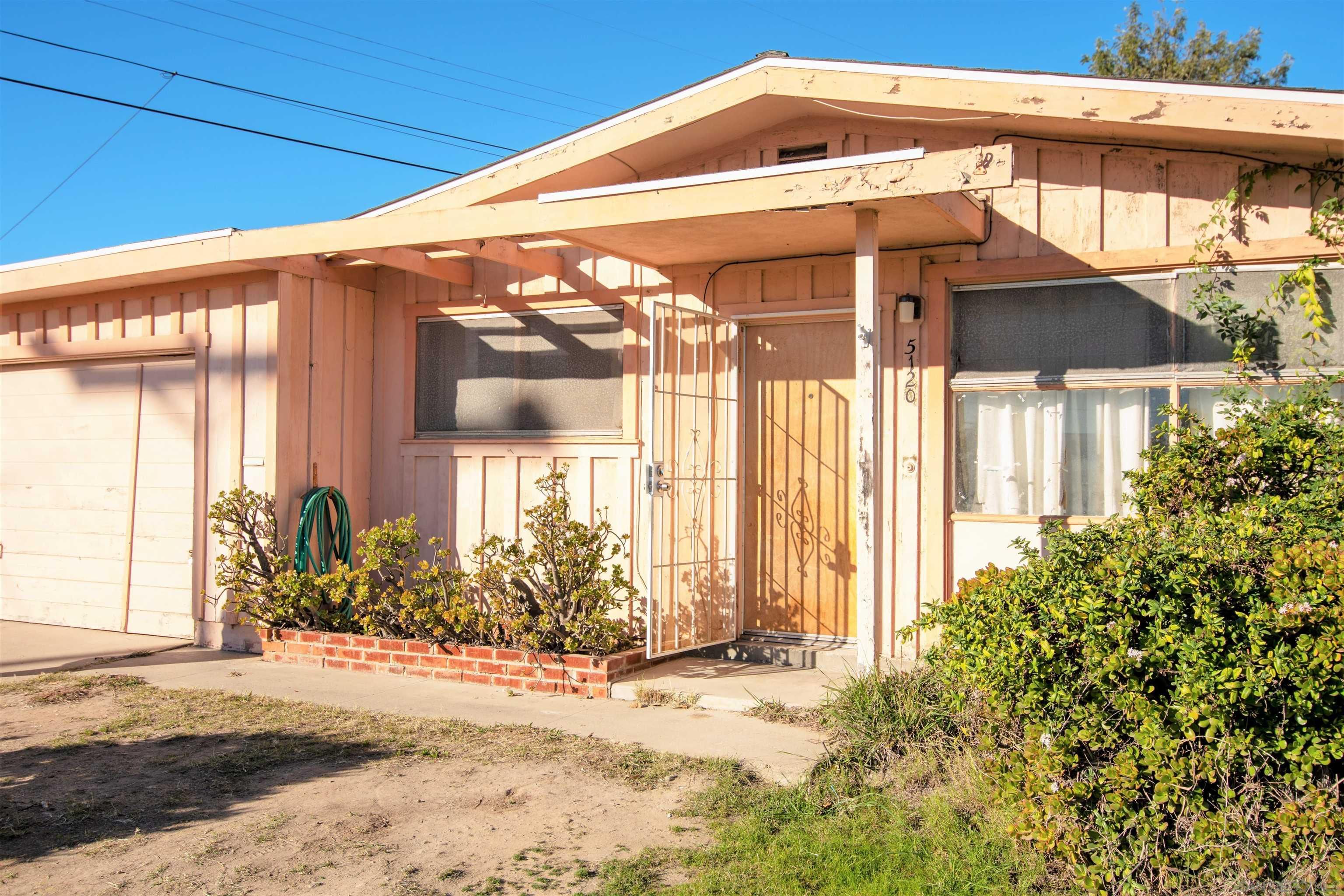 Main Photo: CLAIREMONT House for sale : 3 bedrooms : 5120 Dawne Street in San Diego