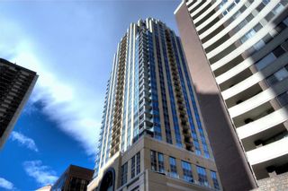 Photo 2: 1610 930 6 Avenue SW in Calgary: Downtown Commercial Core Apartment for sale : MLS®# C4276161