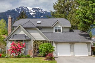 Photo 1: 41361 DRYDEN Road: Brackendale House for sale (Squamish)  : MLS®# R2694974