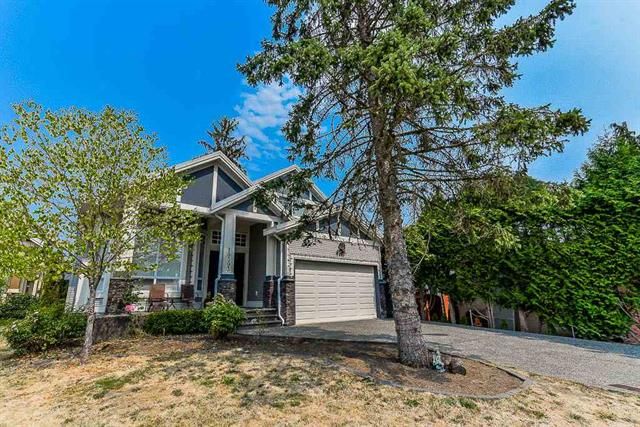 Main Photo: 19393 62Ave in Surrey: House for sale (Cloverdale)  : MLS®# R2296662