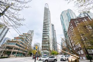 Photo 1: 1002 1277 MELVILLE Street in Vancouver: Coal Harbour Condo for sale in "FLAT IRON" (Vancouver West)  : MLS®# R2865121
