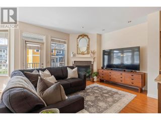 Photo 1: 380 Providence Avenue Unit# 24 in Kelowna: House for sale : MLS®# 10310569