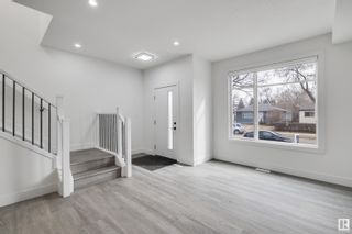 Photo 3: 7538 81 Ave in Edmonton: Zone 17 House Half Duplex for sale : MLS®# E4382323