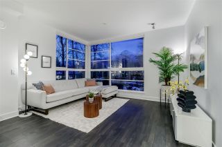 Photo 1: 307 733 W 3RD Street in North Vancouver: Harbourside Condo for sale in "THE SHORE" : MLS®# R2430093