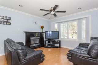 Photo 2: 426 E 60TH Avenue in Vancouver: South Vancouver House for sale (Vancouver East)  : MLS®# R2200562