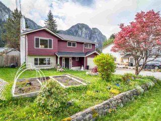 Photo 22: 38322 CHESTNUT Avenue in Squamish: Valleycliffe House for sale : MLS®# R2579275
