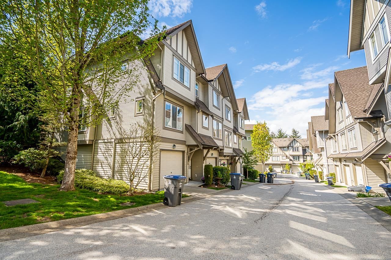 Main Photo: 43 15175 62A Avenue in Surrey: Sullivan Station Townhouse for sale in "Brooklands" : MLS®# R2777502