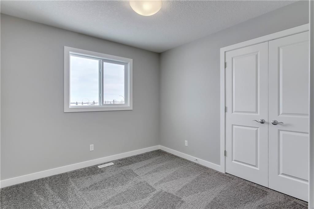 Photo 34: Photos: 56 Creekside Green SW in Calgary: C-168 Detached for sale : MLS®# C4286836