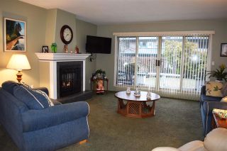 Photo 2: 48 555 EAGLECREST Drive in Gibsons: Gibsons & Area Townhouse for sale in "GEORGIA MIRAGE" (Sunshine Coast)  : MLS®# R2229660