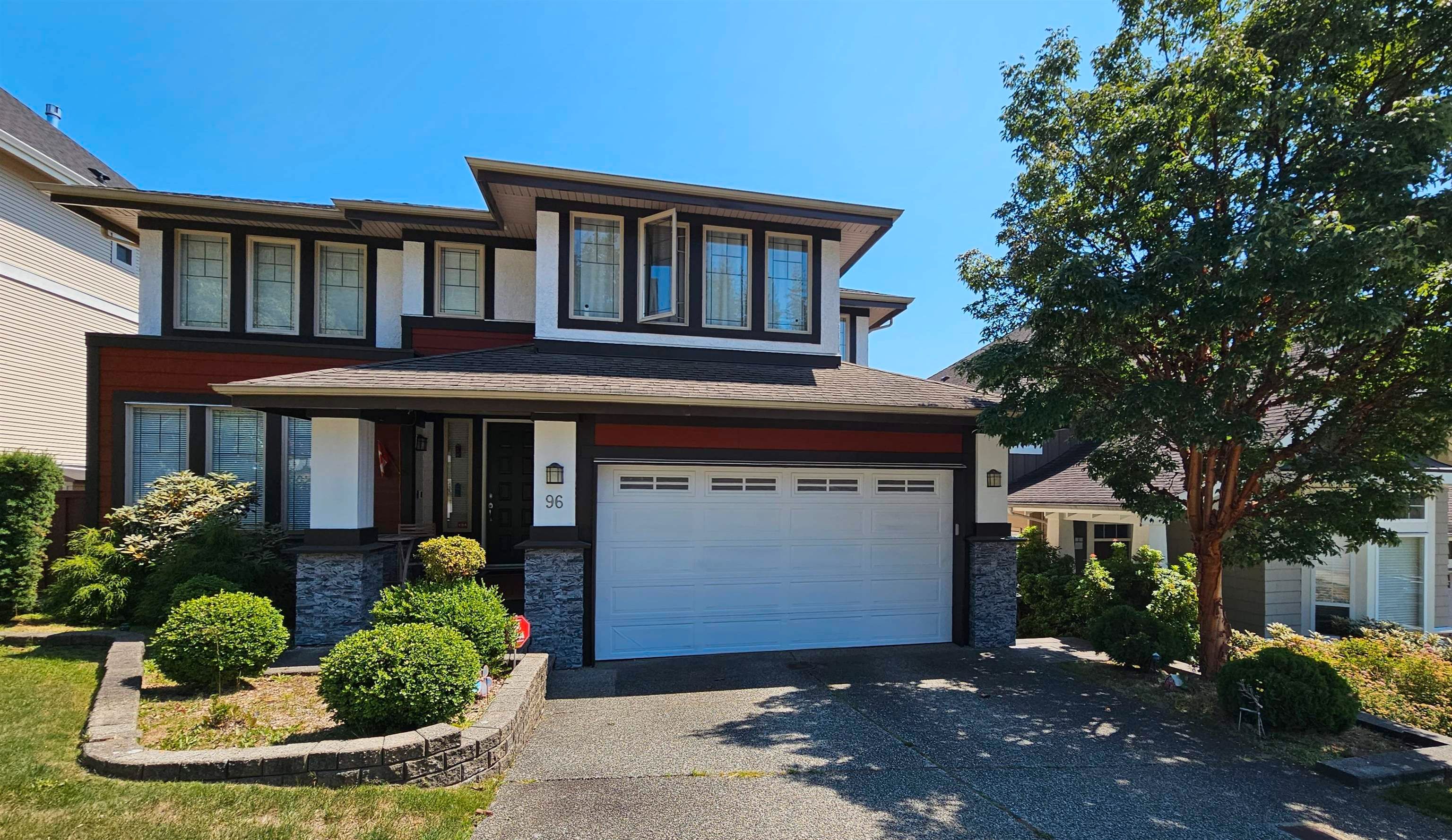 Main Photo: 96 FERNWAY Drive in Port Moody: Heritage Woods PM House for sale : MLS®# R2793641