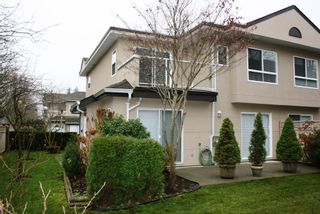 Photo 2: 27 15875 84th Avenue in Surrey BC: Home for sale : MLS®# f1326615