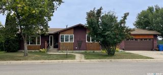 Photo 1: 1669 Barton Drive in Prince Albert: Crescent Acres Residential for sale : MLS®# SK908406