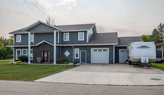 Photo 1: 16 Critchlow Bay in MacGregor: House for sale : MLS®# 202222780