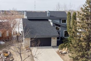 Photo 2: 34 Southfields Drive in Winnipeg: River Park South Residential for sale (2F)  : MLS®# 202308728