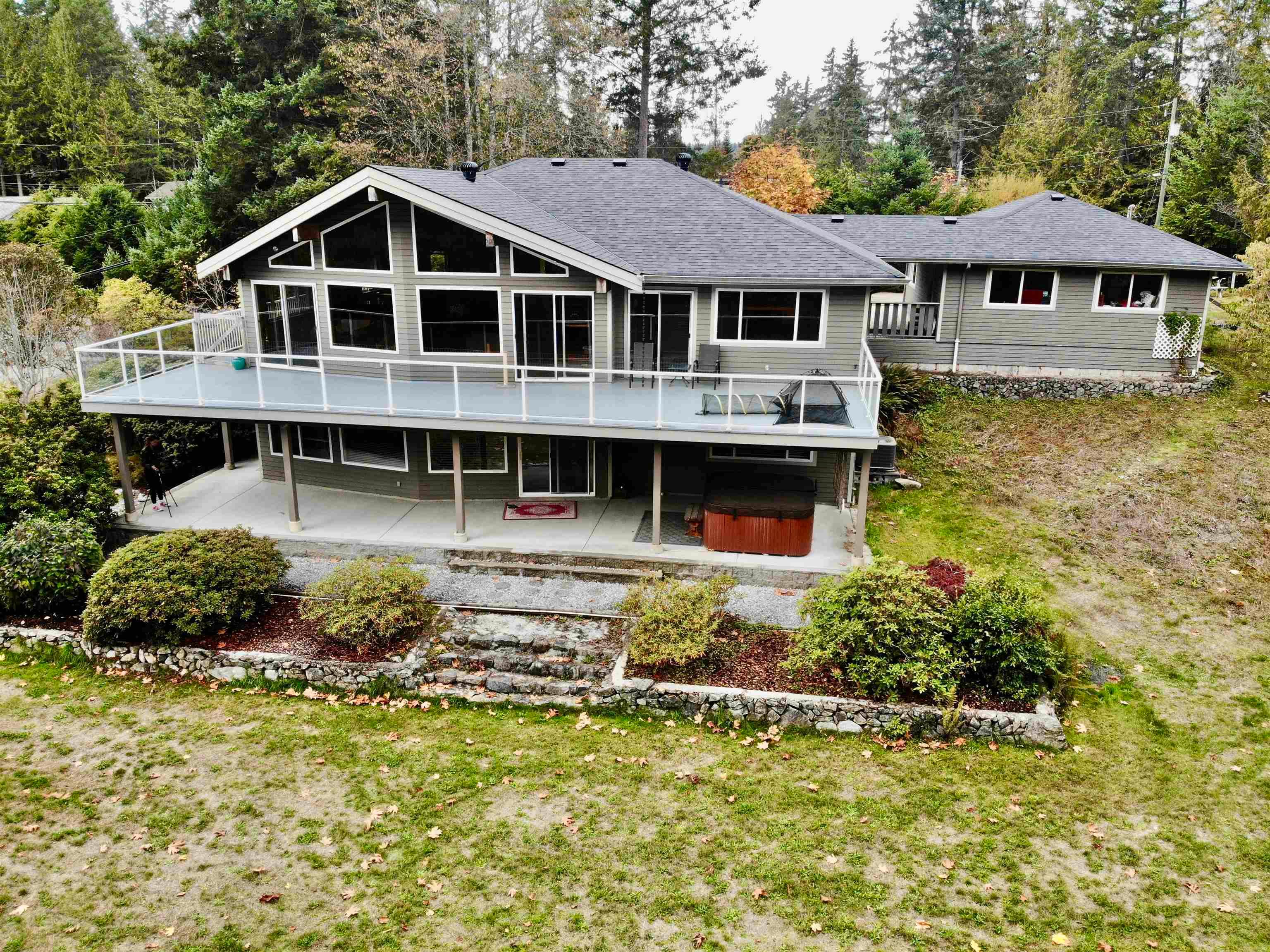 Main Photo: 12800 MAINSAIL Road in Madeira Park: Pender Harbour Egmont House for sale (Sunshine Coast)  : MLS®# R2825881