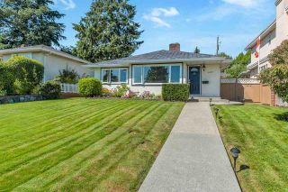 Photo 2: 6357 NEVILLE STREET in Burnaby: South Slope House for sale (Burnaby South)  : MLS®# R2488492