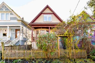 Photo 2: 1932 E PENDER Street in Vancouver: Hastings House for sale (Vancouver East)  : MLS®# R2521417