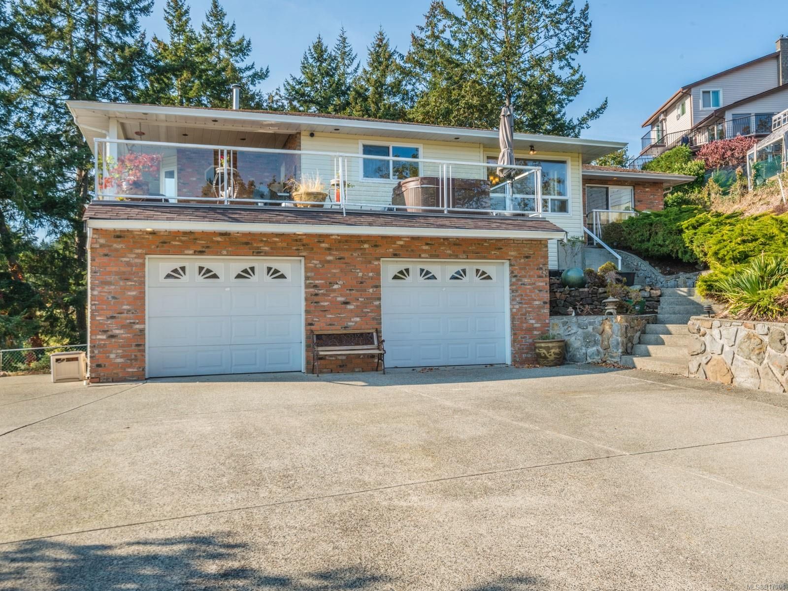 Main Photo: 1394 Rose Ann Dr in Nanaimo: Na Departure Bay House for sale : MLS®# 917008