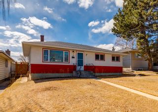 Photo 1: 39 Healy Drive SW in Calgary: Haysboro Detached for sale : MLS®# A1206322